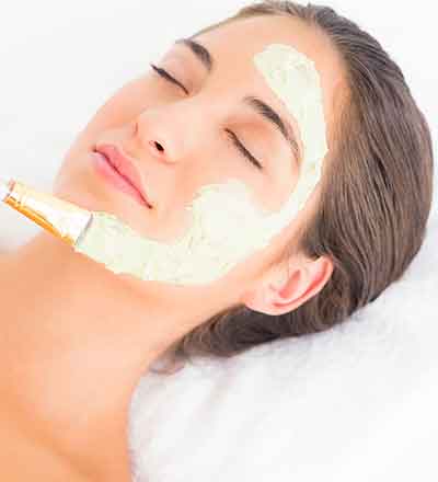 REVITALIZING TREATMENT FACIAL